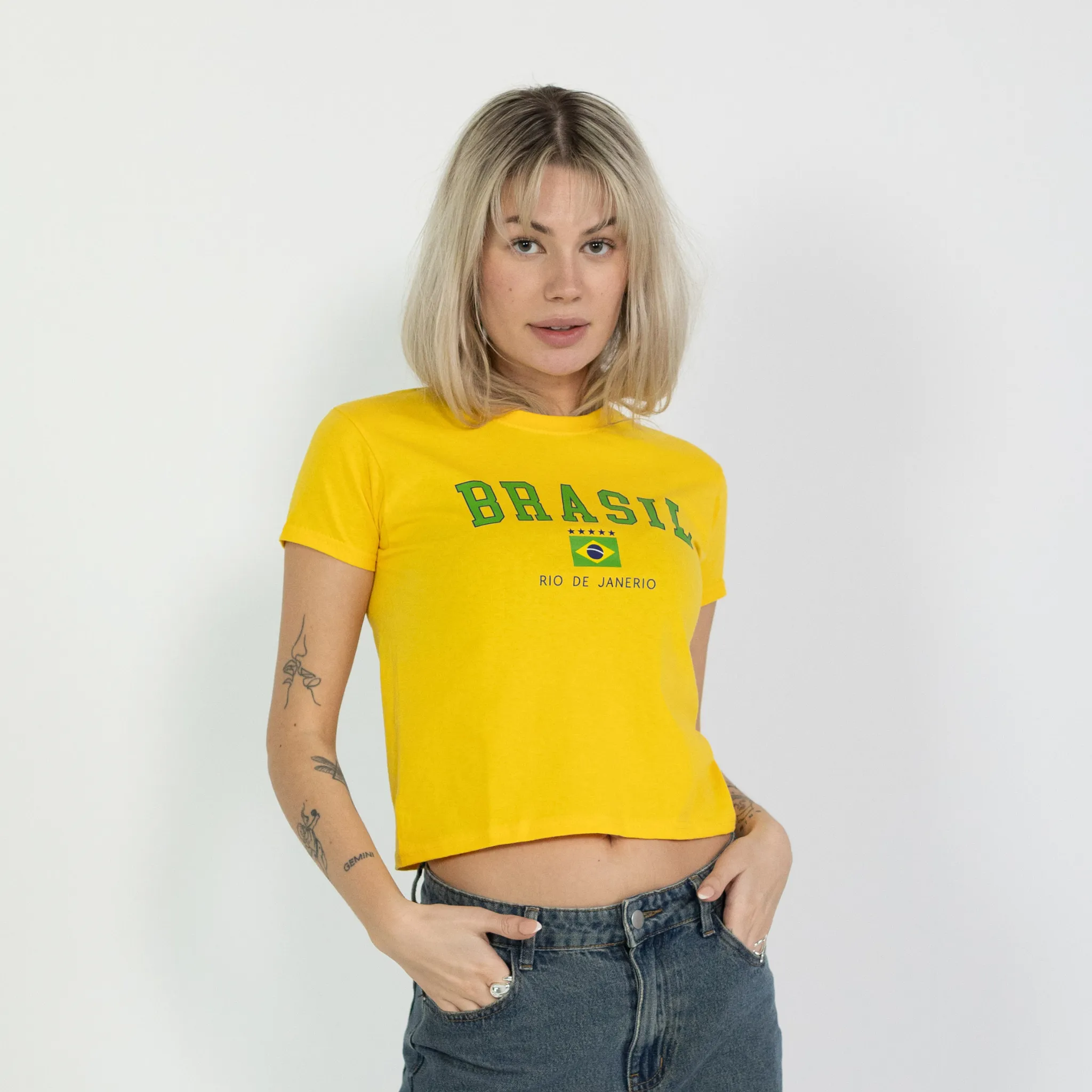 BRASIL, BABY TEE - GUL